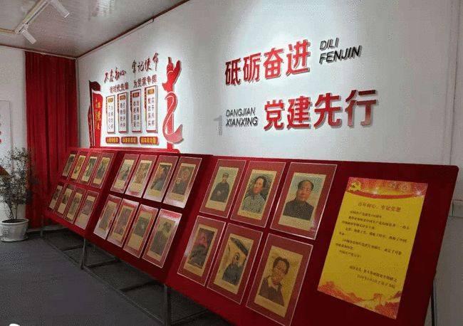 在单位不受尊重，不想去上班，然后经常出钱找同事替班。领导与同事看到经常替班会怎么看怎么想？